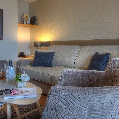 Western Elixir Otel Grasse
