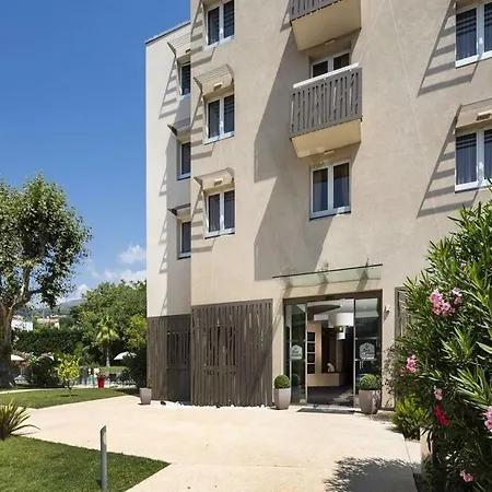 Western Elixir Otel Grasse